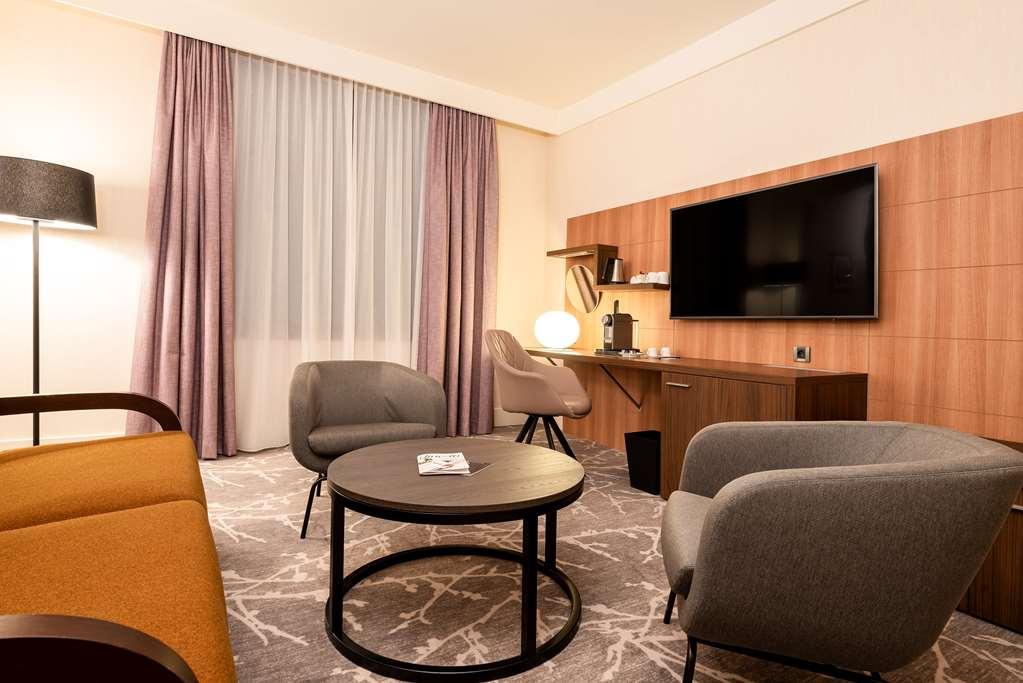 Radisson Blu Hotel Paris. Marne-La-Vallee Мани льо Онгр Стая снимка